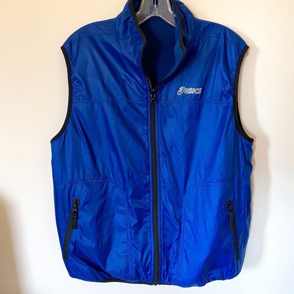 Men's Reversible Asics zip up vest